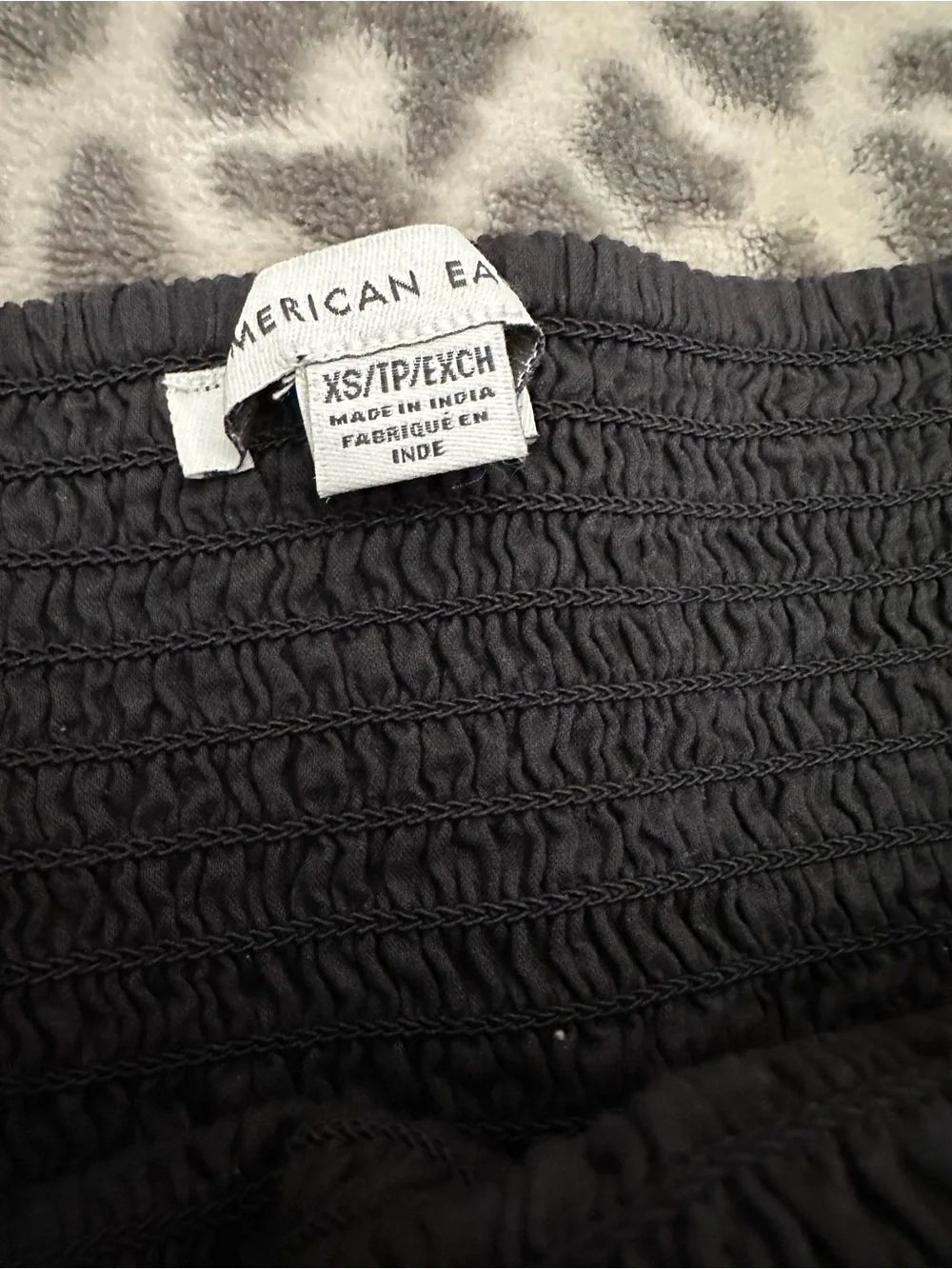 American Eagle Smock Waist Eyelet Tiered Mini Skirt in Black / Dark Gray Size XS - Picture 8 of 14
